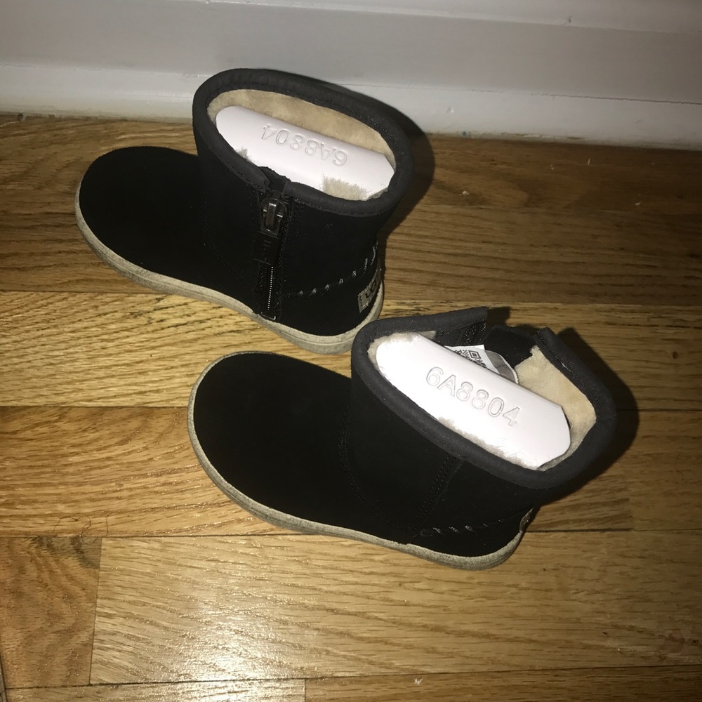 Toddler Ugg Boots Size 6